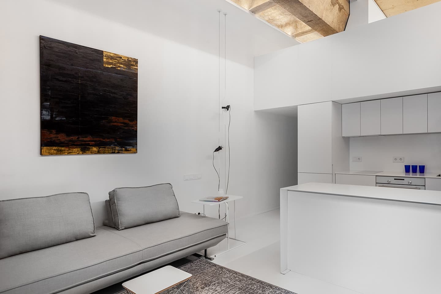 Двухуровневая квартира с индустриальными деталями – проект Room Design Buro