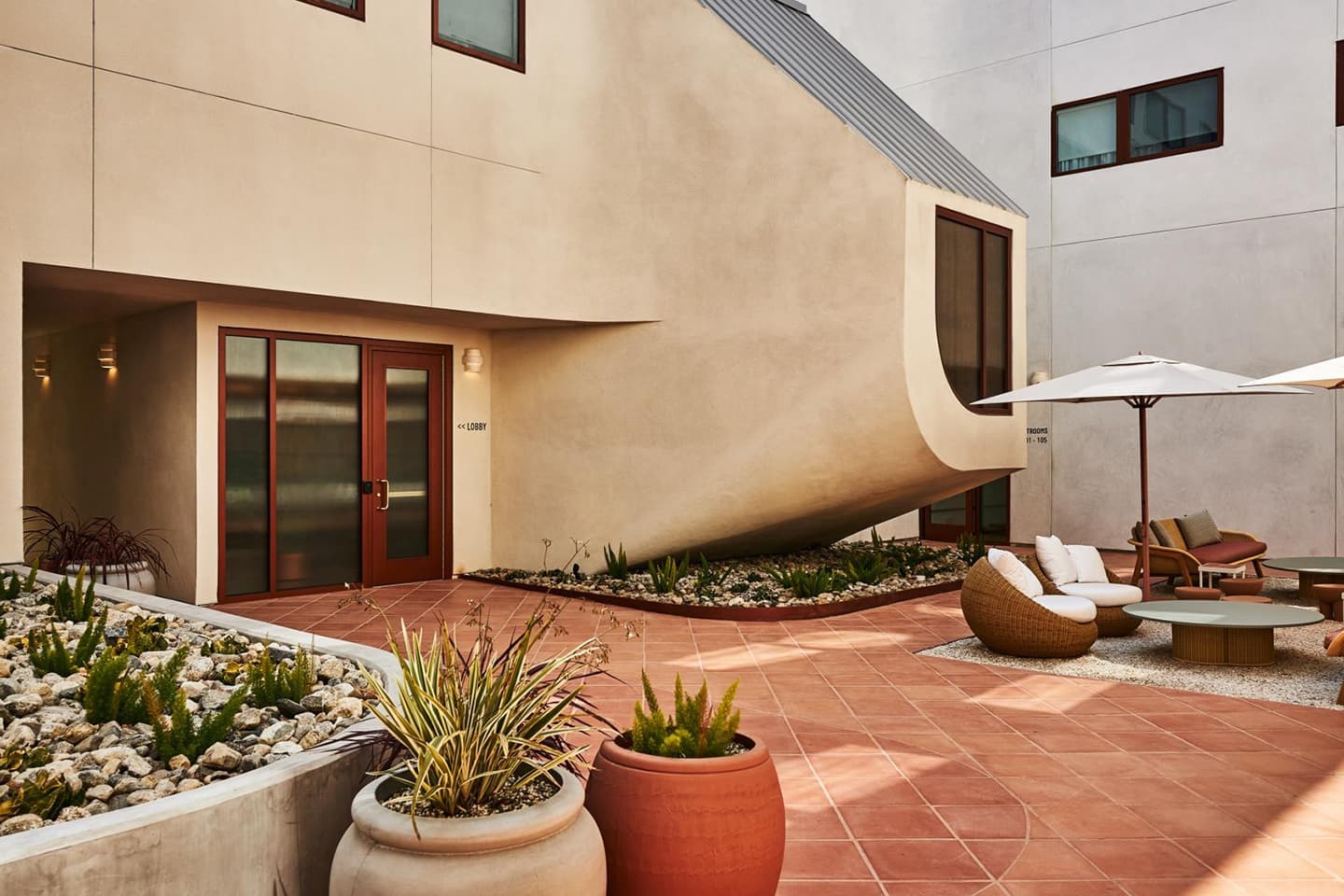 Американский отель со средиземноморским настроением – новый проект Home Studios