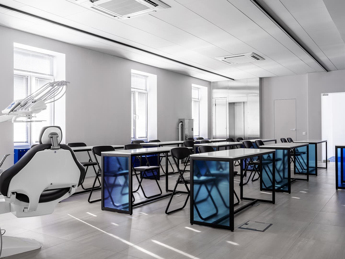 Простая красота в интерьере стоматологического центра – проект Рустэма Уразметова