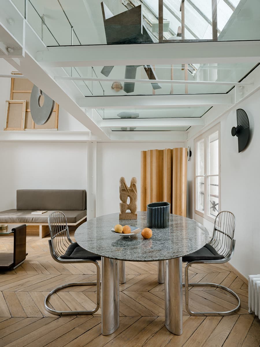 Воздушная квартира в самом центре Парижа – проект Луи Денаво