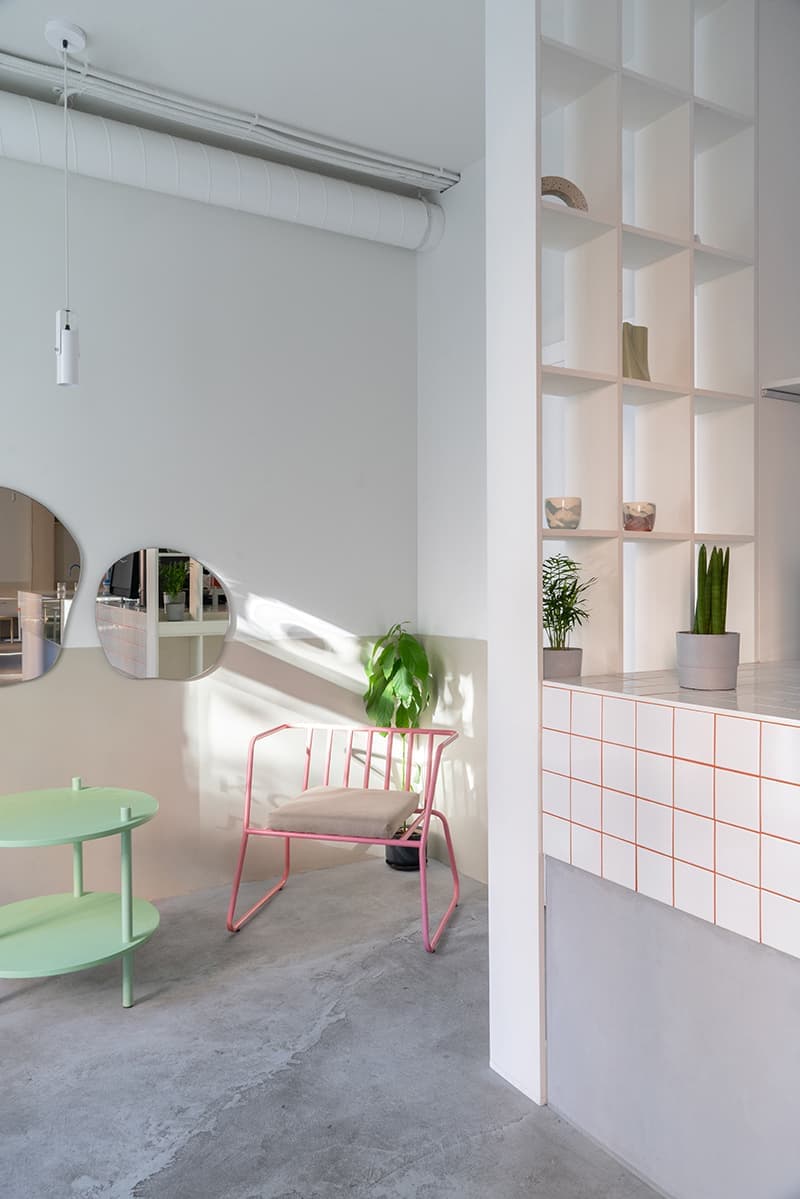 Интерьер питерской кофейни в стиле корейского минимализма – проект бюро Zavod11