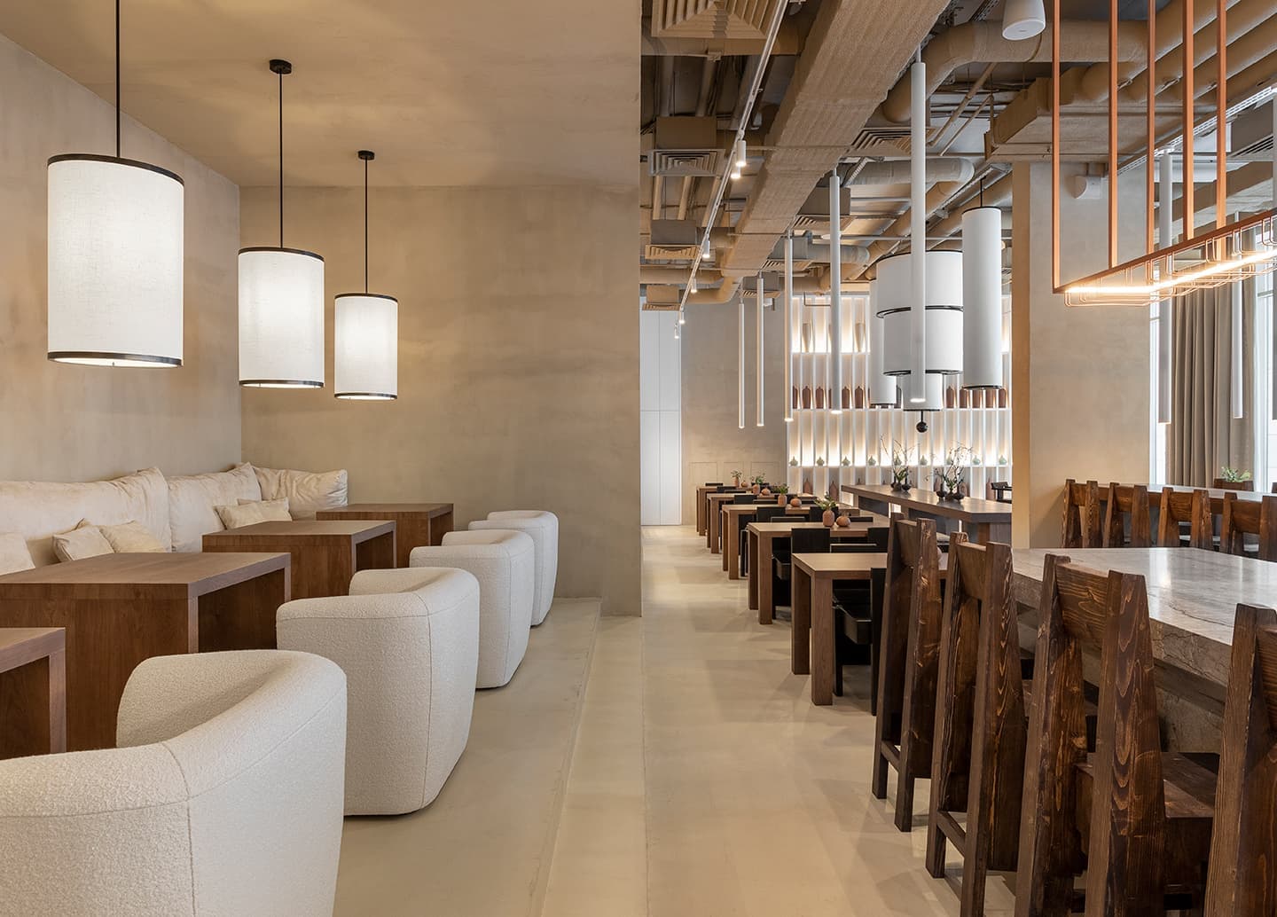 Лаконичный интерьер кафе с серферским духом – проект FREYA Architects