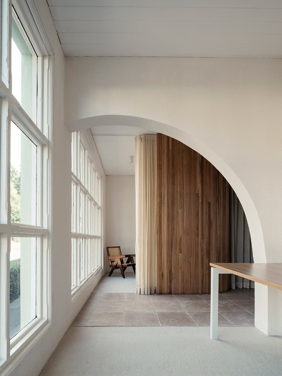 Воздушный интерьер офиса для австралийского модного бренда – проект Those Architects