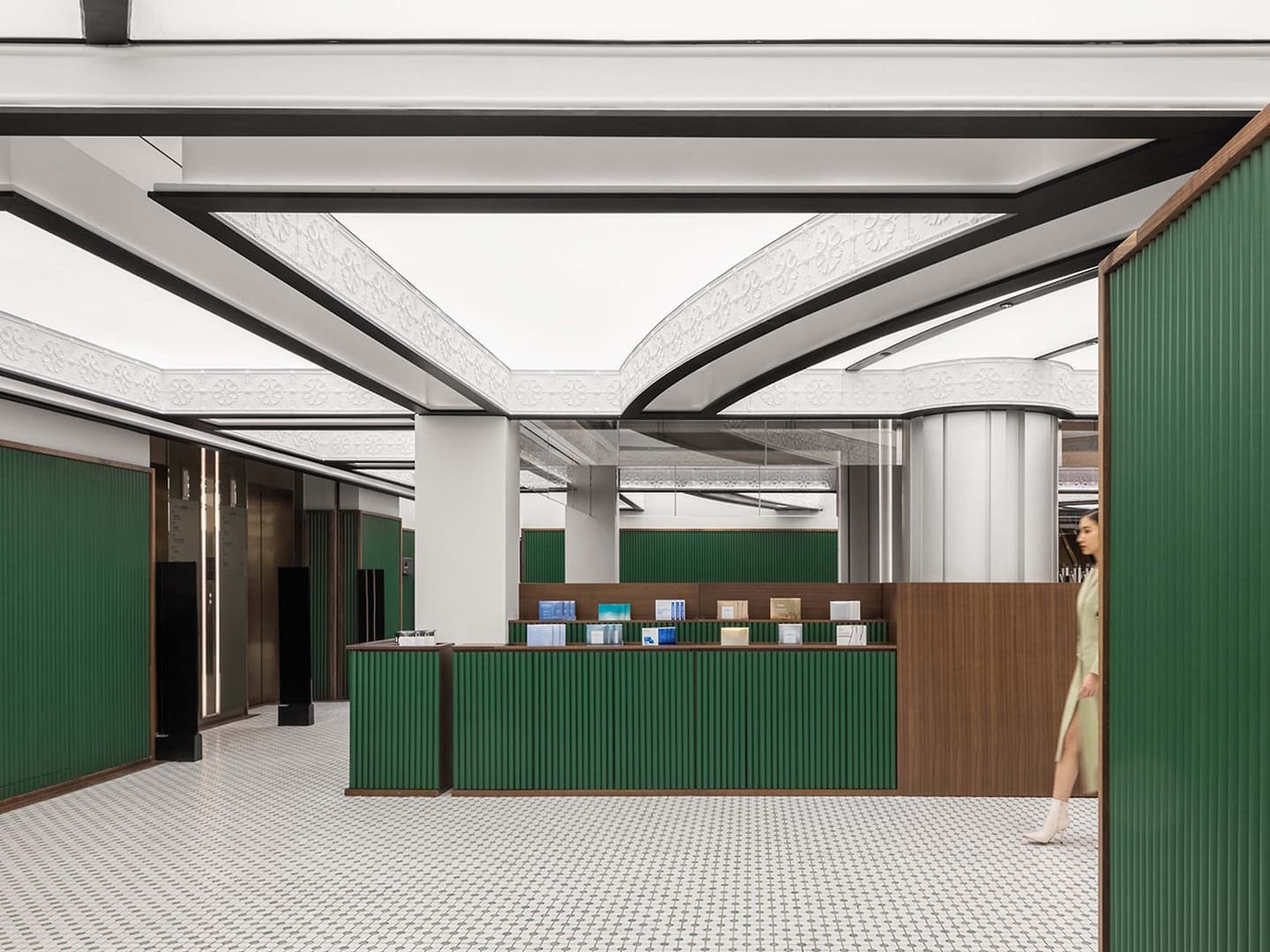 Интерьер на границе восточной и западной культур – проект Various Associates