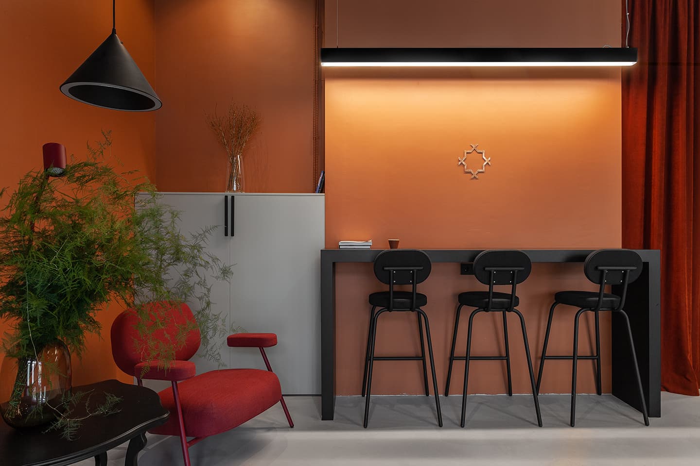 Контрастный микс культур в интерьере ресторана BLAU – проект Александры Бурмистровой