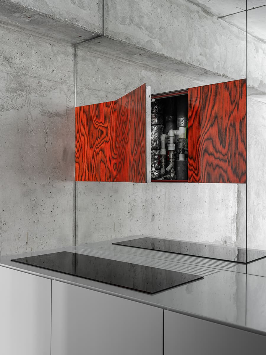 Интерьер апартаментов с активными деталями и материалами – проект Елены Локастовой