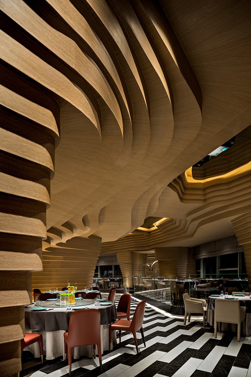 Интерьер китайского ресторана со скульптурным потолком – проект IN.X Design
