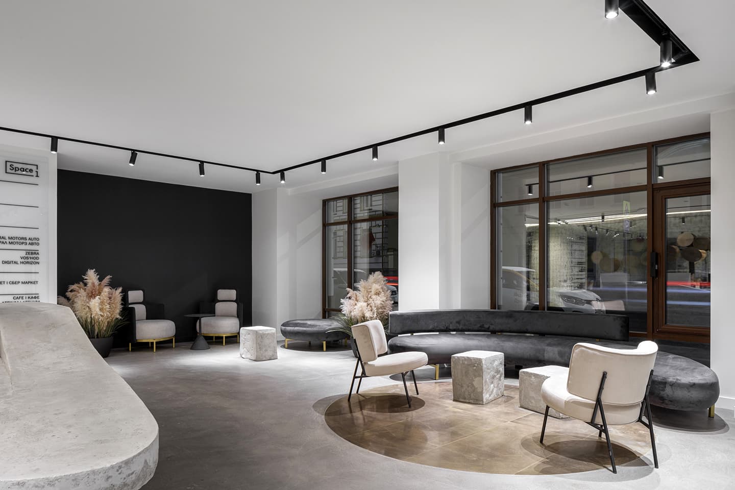 Интерьер московского офиса с двором-колодцем – проект ABD Architects