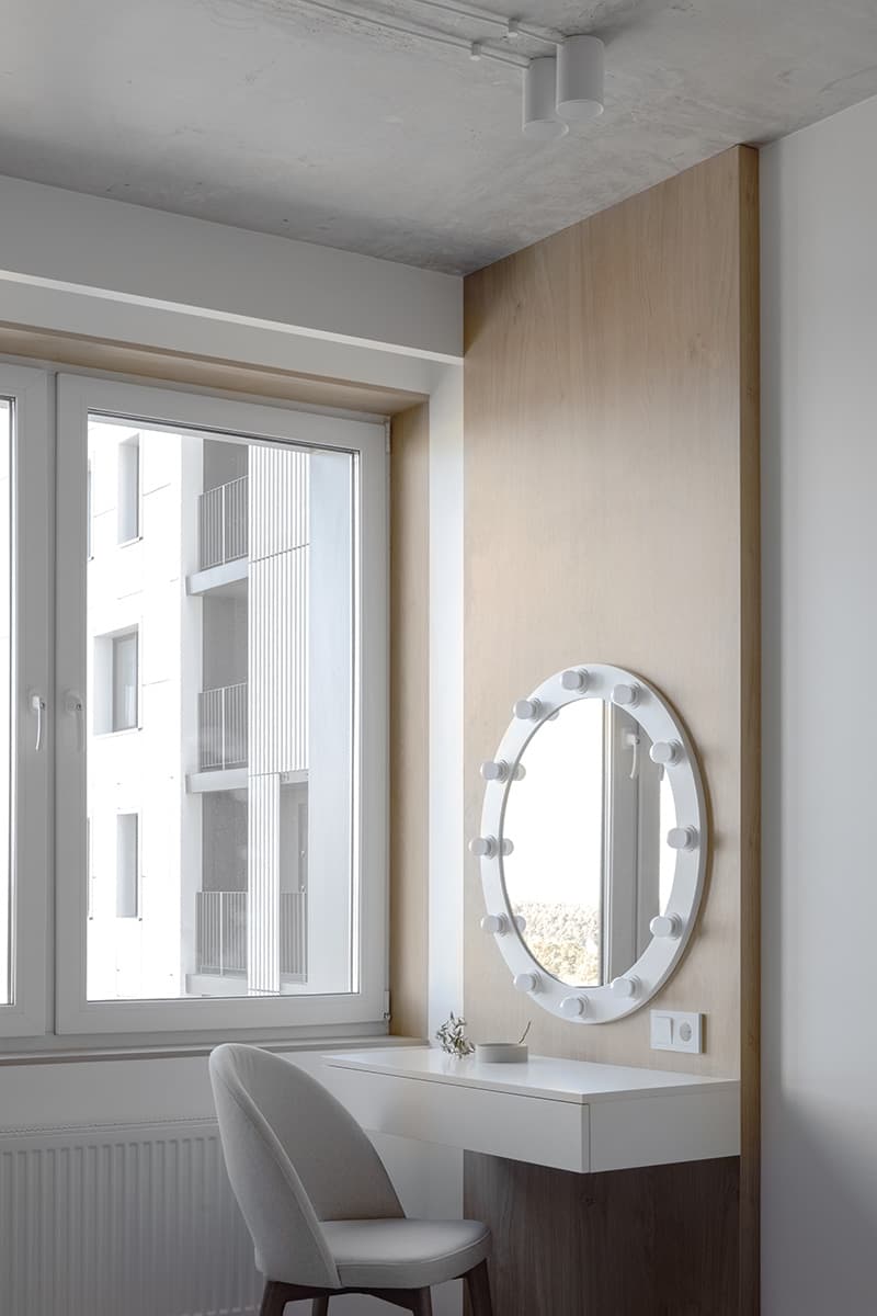 Квартира в голубых тонах с элементами mid-century modern – проект Kononov Studio