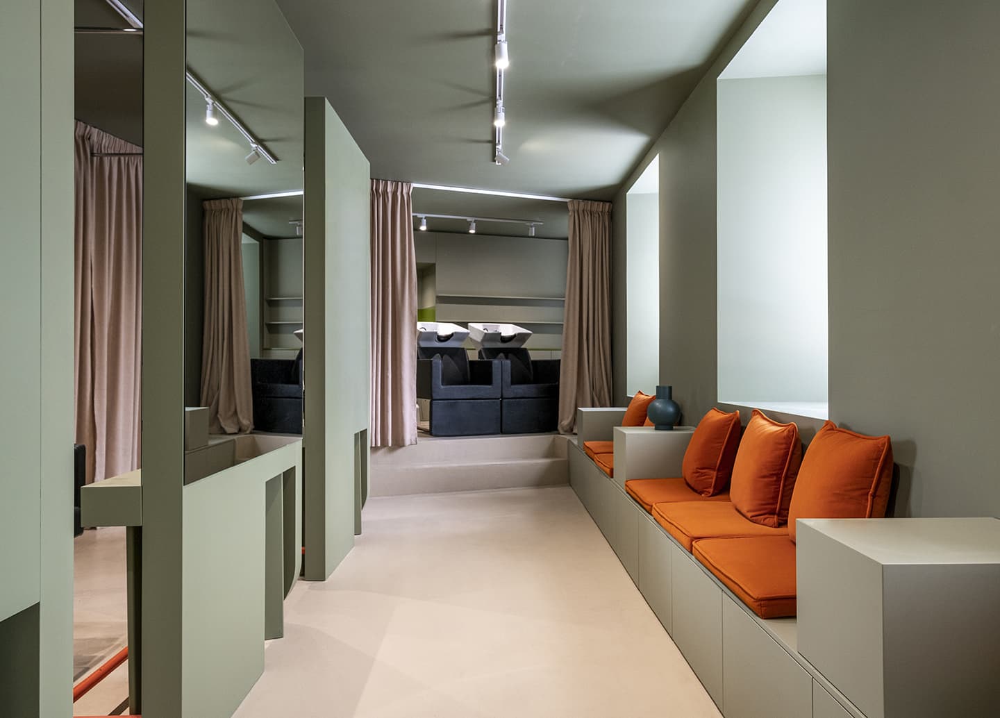 Умиротворяющий интерьер московского салона красоты – проект Александры Бурмистровой