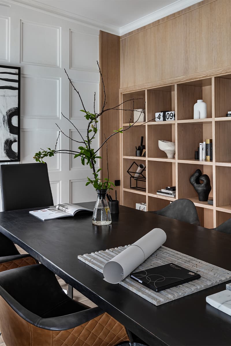 Умеренность и лаконичность в интерьере мини-офиса – проект студии «Мастерская декоратора»