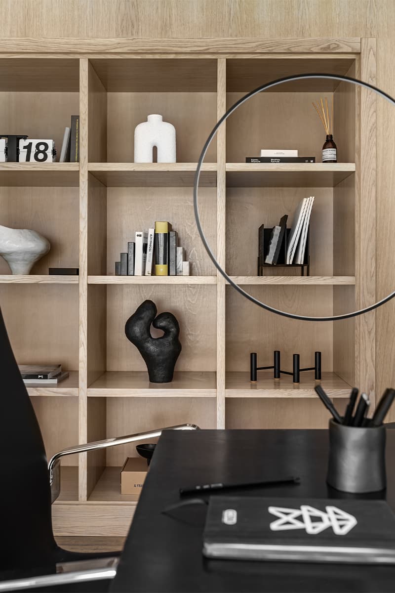 Умеренность и лаконичность в интерьере мини-офиса – проект студии «Мастерская декоратора»