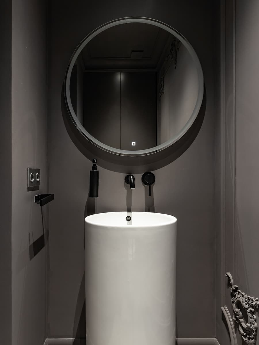 Контрастный интерьер офиса для челябинского архитектурного бюро – проект Юлии Стариковой