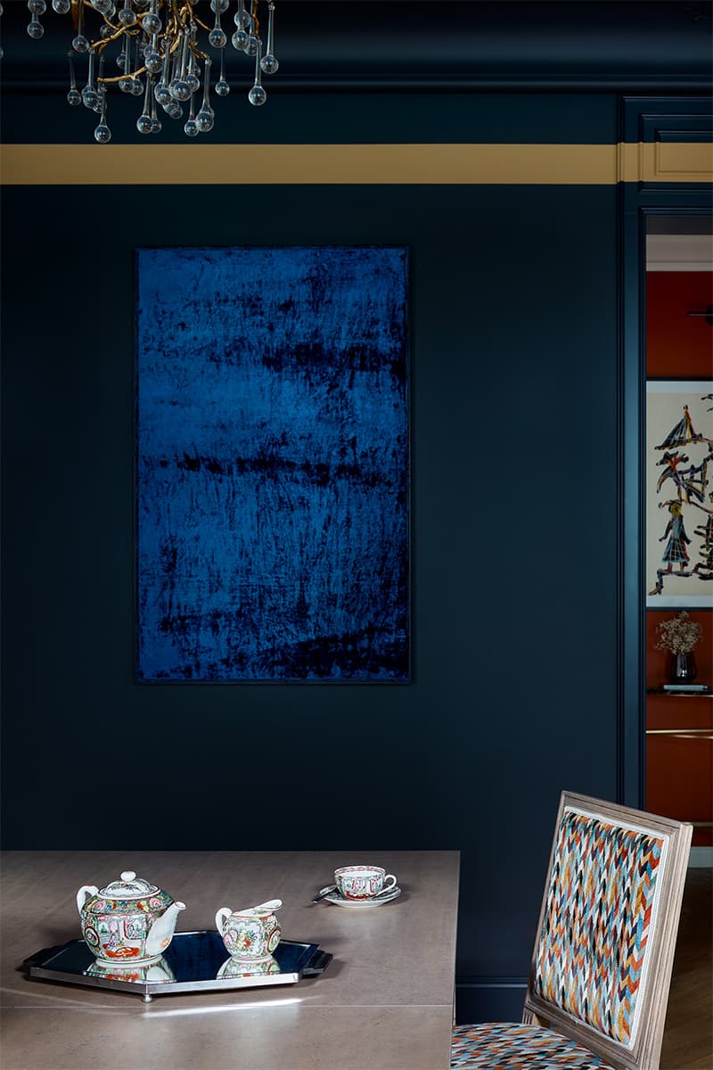 Бескомпромиссное самовыражение в интерьере квартиры на Патриарших прудах – проект Алисы Шабельниковой