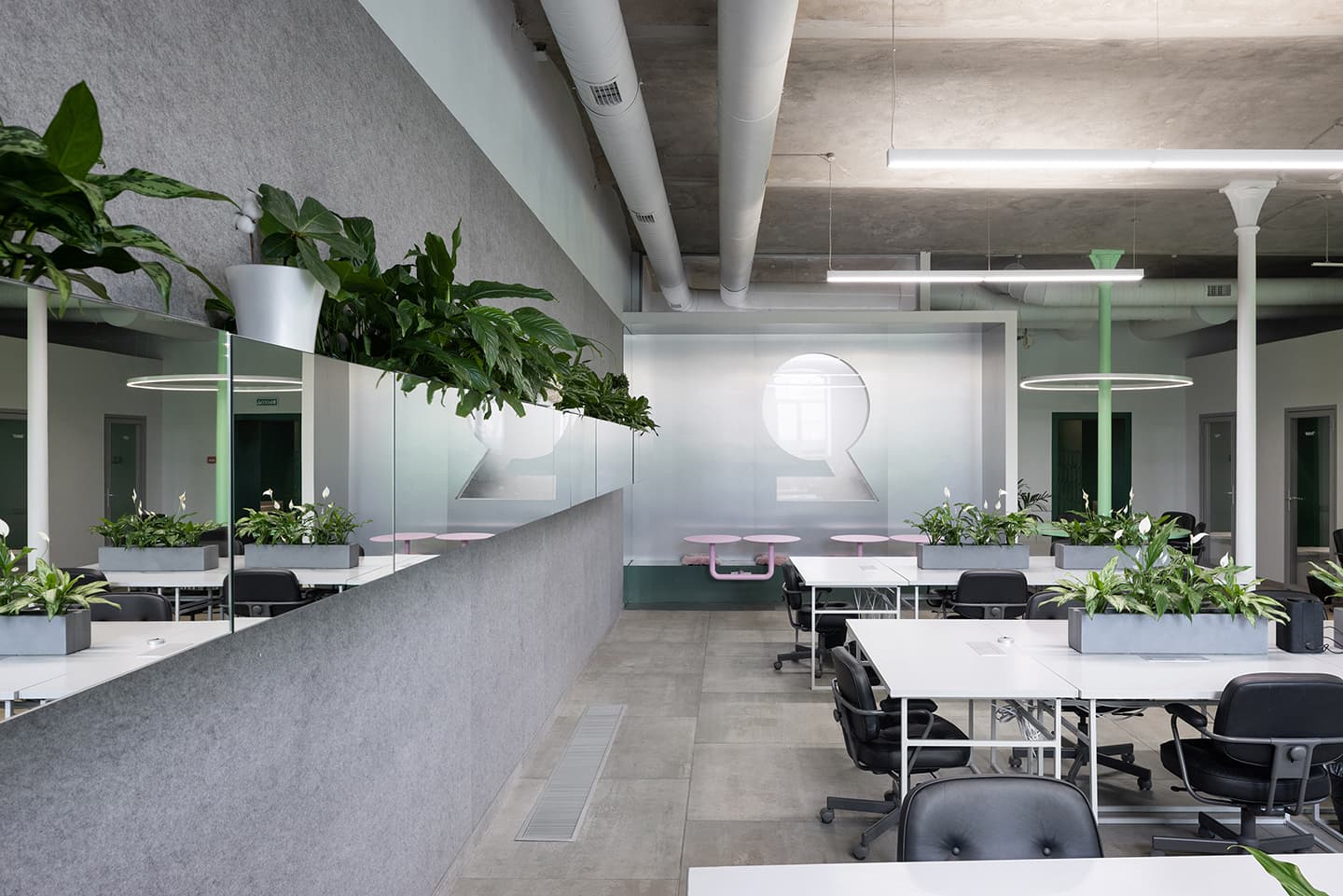 Свежий интерьер офиса для креативного агентства – проект бюро СХЕМА