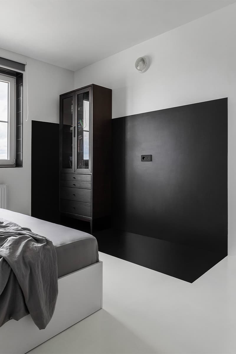 Закатный градиент в аскетичном интерьере квартиры для молодого человека – проект Рустэма Уразметова