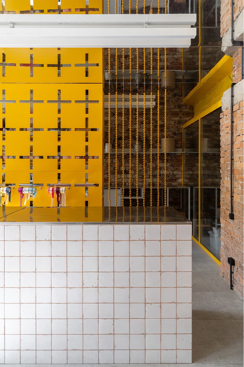 Авангардистский интерьер цветочного магазина в Екатеринбурге – проект дизайн-бюро Zavod11