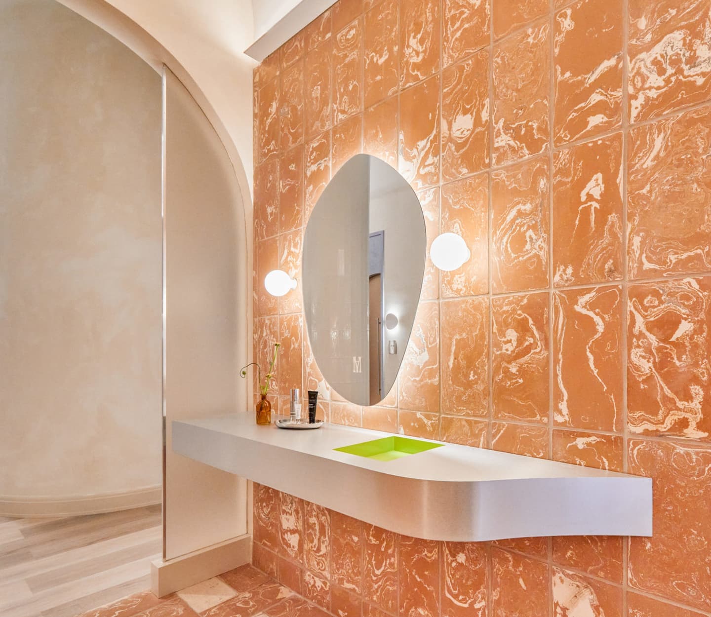 Небанальное оформление бруклинской оздоровительной клиники – проект Ringo Studio