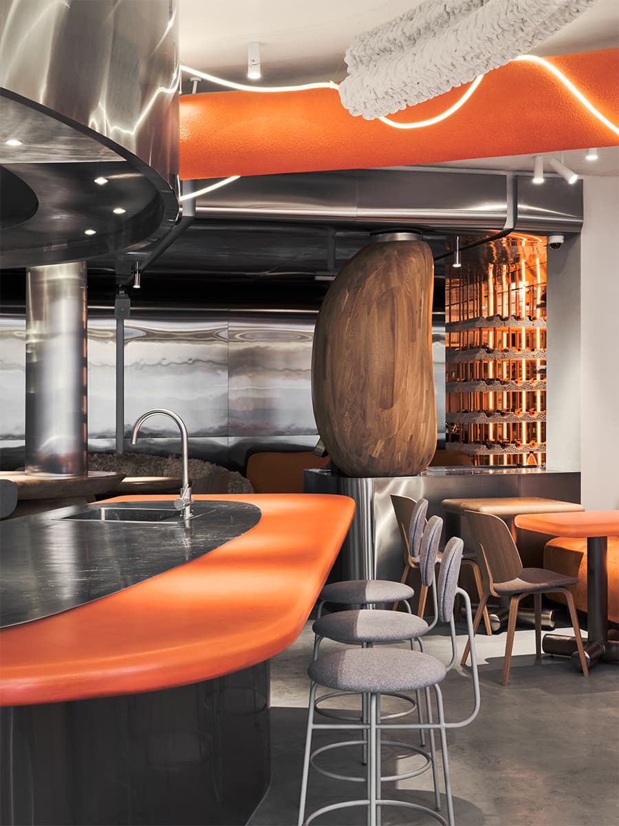 Провокационный интерьер рыбного ресторана – проект DA bureau