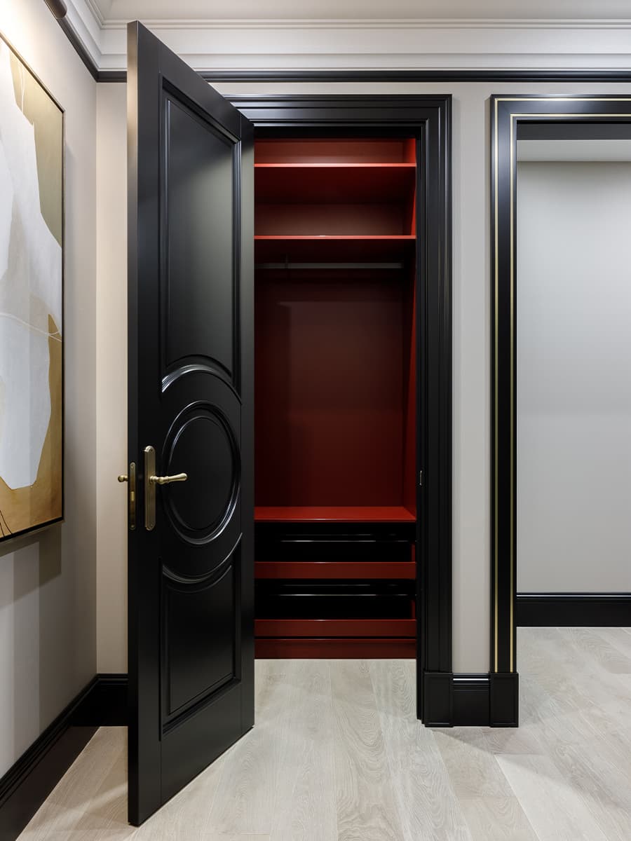 Изысканный интерьер с авторской мебелью для квартиры в центре Москвы — проект Дины Салаховой