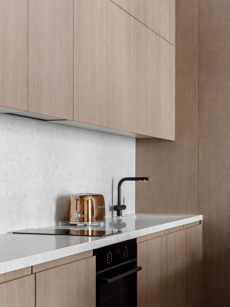 Изысканный интерьер с авторской мебелью для квартиры в центре Москвы — проект Дины Салаховой