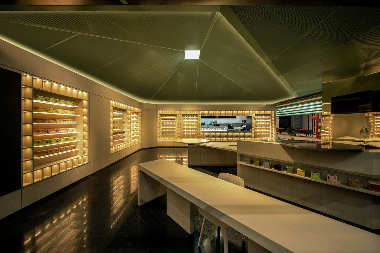 Интерьер китайской чайной, созданный на стыке традиций и технологий – проект студии СUN FF