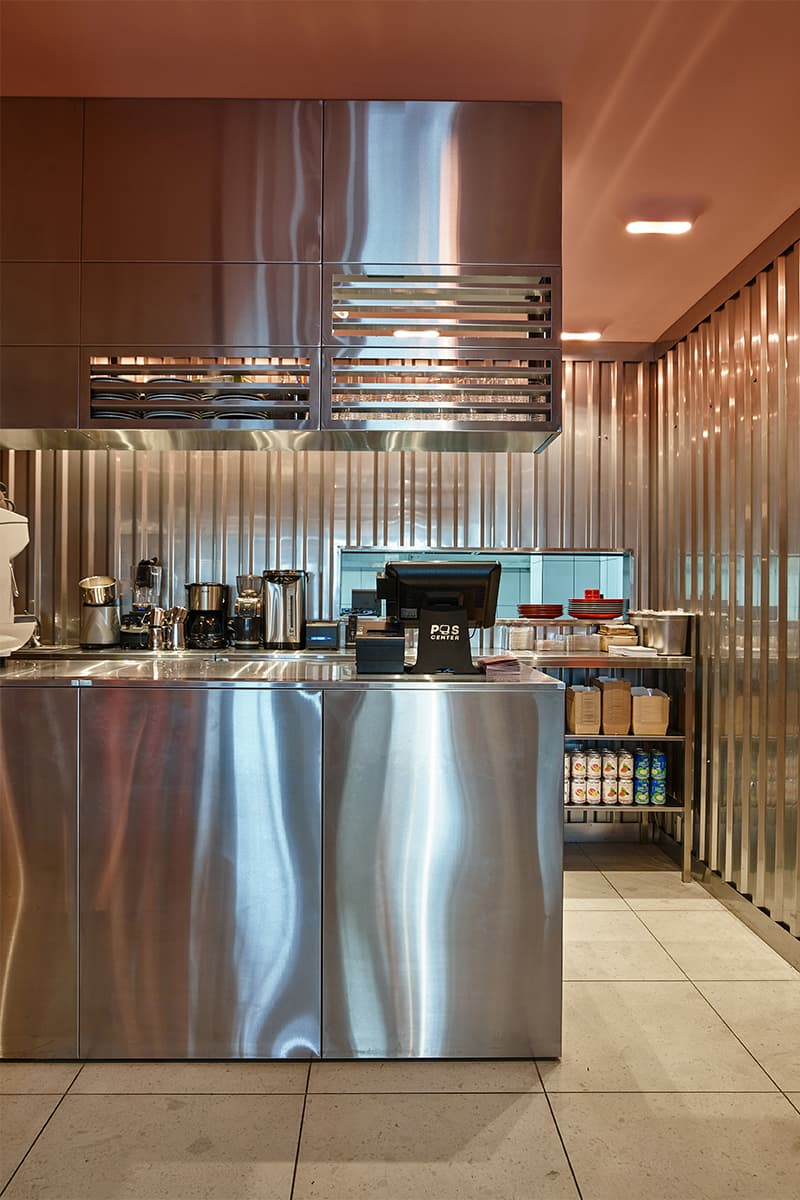 Богатый на смыслы и детали интерьер японского бистро в Перми – проект ASHBURO