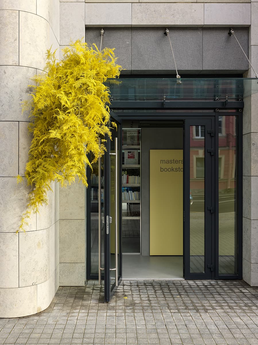 Вдохновляющий интерьер книжного магазина в Санкт-Петербурге – проект RYMAR.studio