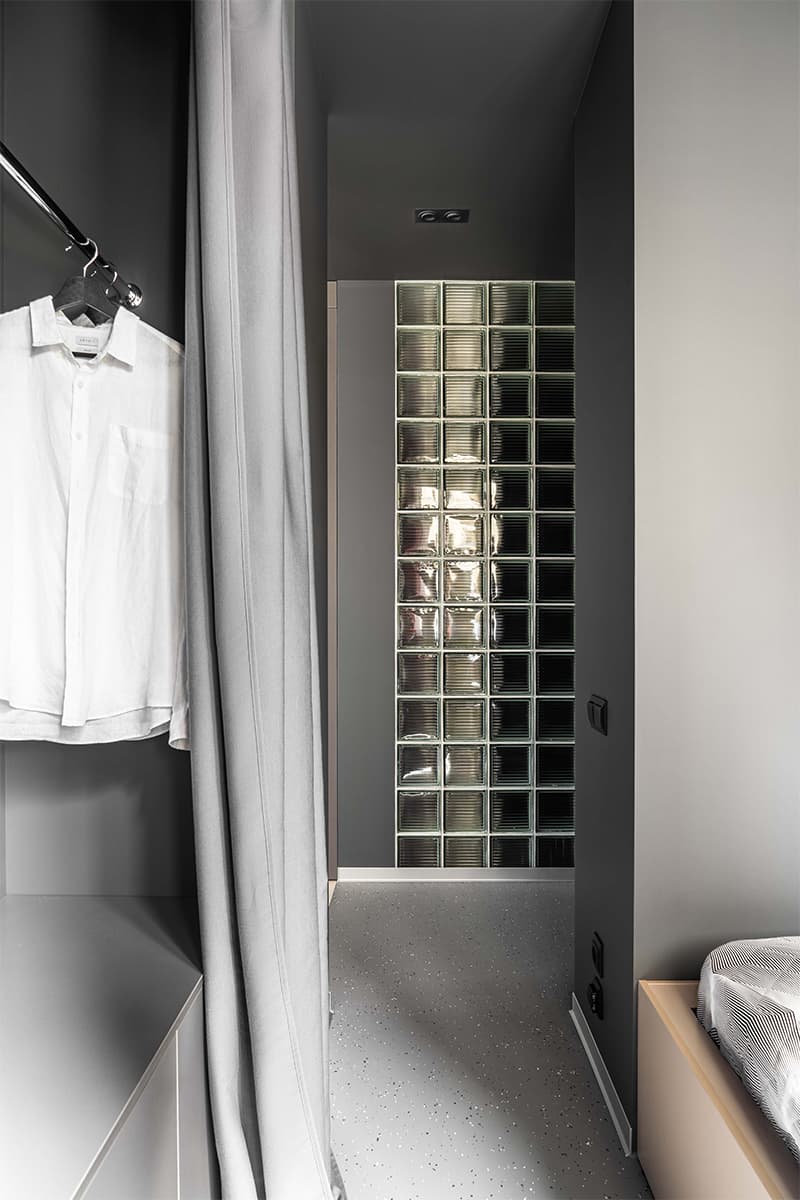 Практичный интерьер квартиры под сдачу в современном стиле – проект LIVET Architects