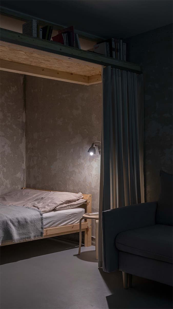 Советская плитка и бетонные стены в интерьере московской квартиры – проект Тихой Студии