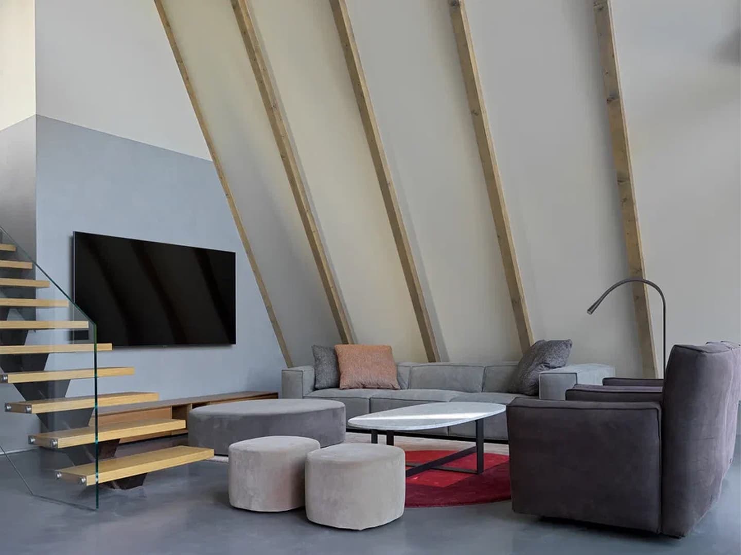 Лаконичность визуальных высказываний в интерьере загородного дома – проект архитектурного бюро Hôtel Richesse