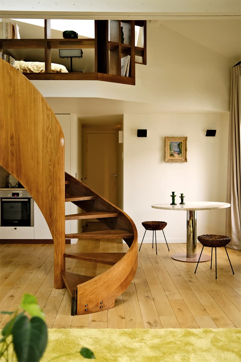 Драматичные акценты и модернистские отсылки в интерьере парижской квартиры – проект студии Hauvette & Madani