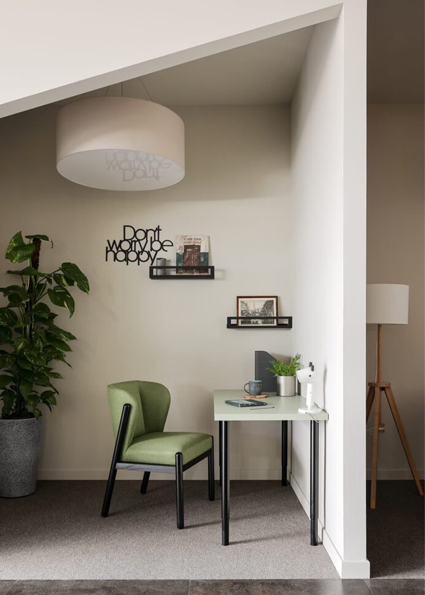 Футуристичные сюжеты и гибкая планировка в интерьере офиса – проект ENTER-ra Design Studio