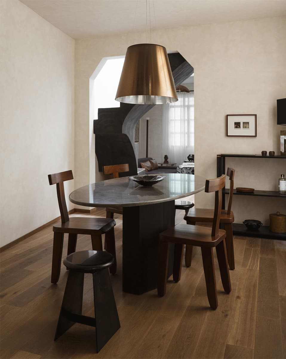 Спокойная роскошь в интерьере мексиканской квартиры для холостяка – проект Chloé Mason Gray