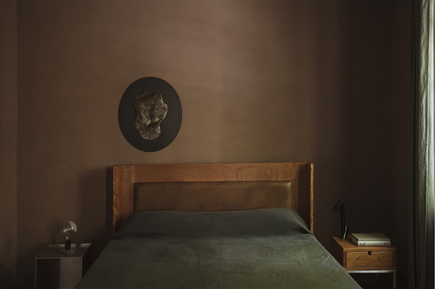 Спокойная роскошь в интерьере мексиканской квартиры для холостяка – проект Chloé Mason Gray