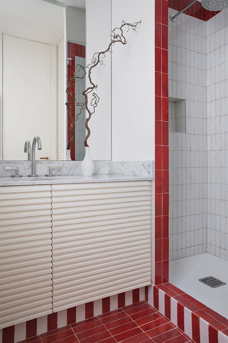 Выразительная плитка в интерьере с многонациональным характером – проект студии Sierra + De La Higuera