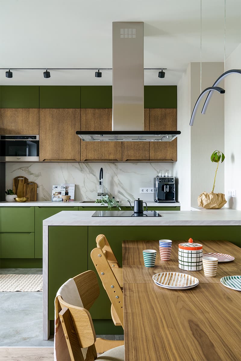 Эклектичный интерьер в технике color blocking для семьи с маленькой дочкой – проект Любови Уткиной