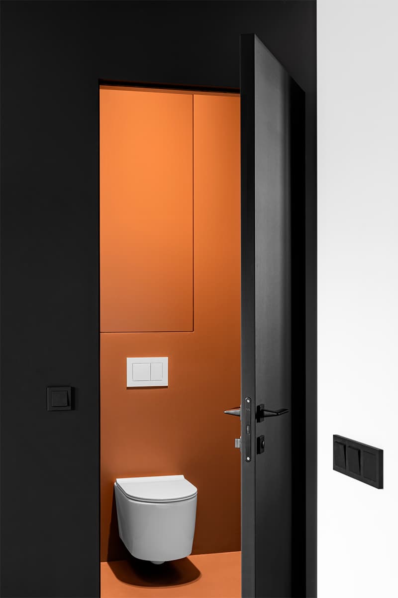 Ода функциональности: color-blocking и продуманные сценарии движения в интерьере минской квартиры – проект Михаила Курносова