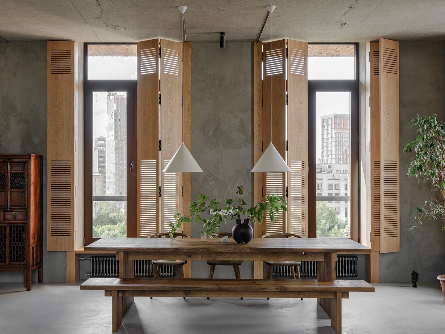 Простота, эргономика и эстетика двух культур в интерьере большой квартиры – проект Architectural Studio RE