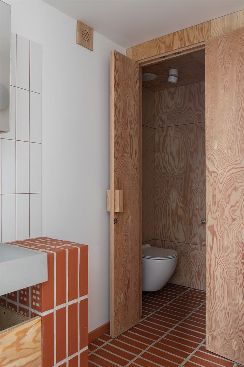 Экспериментальный интерьер московской кофейни в индустриальной эстетике — проект Ксении Раковской