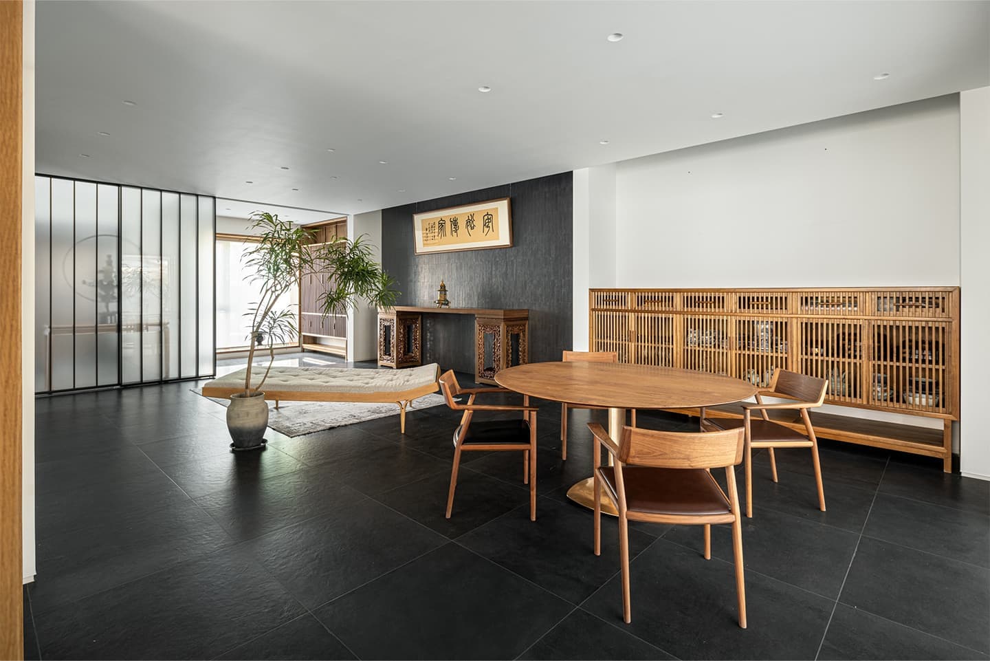 Традиции и современность в интерьере китайского загородного дома — проект студии KiKi ARCHi