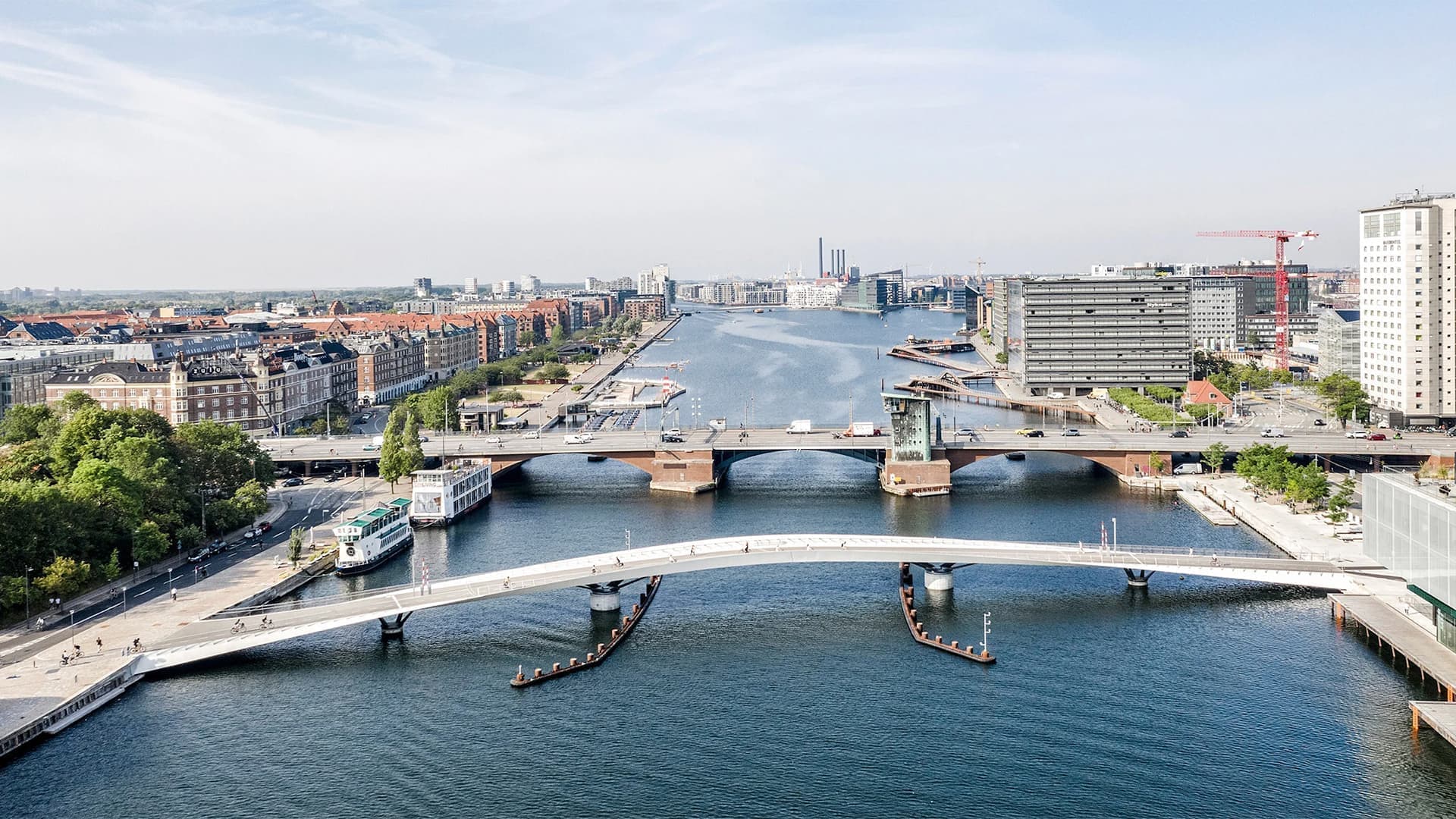 Мост для велосипедистов Lille Langebro, студия WilkinsonEyre и Urban Agency. Фото: Rasmus Hjortshøj – COAST