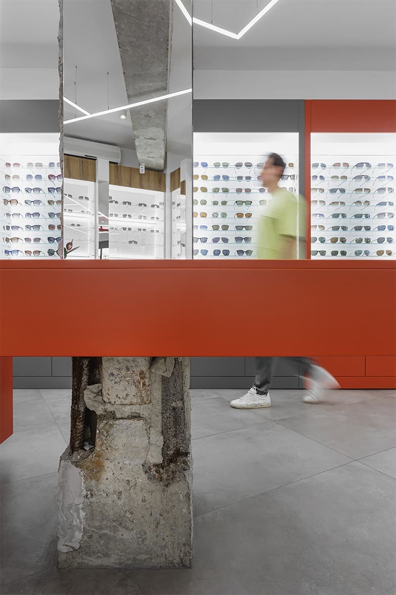 Яркие цветовые сочетания и оммажи авангарду в интерьере московского салона оптики — проект LSD Bureau