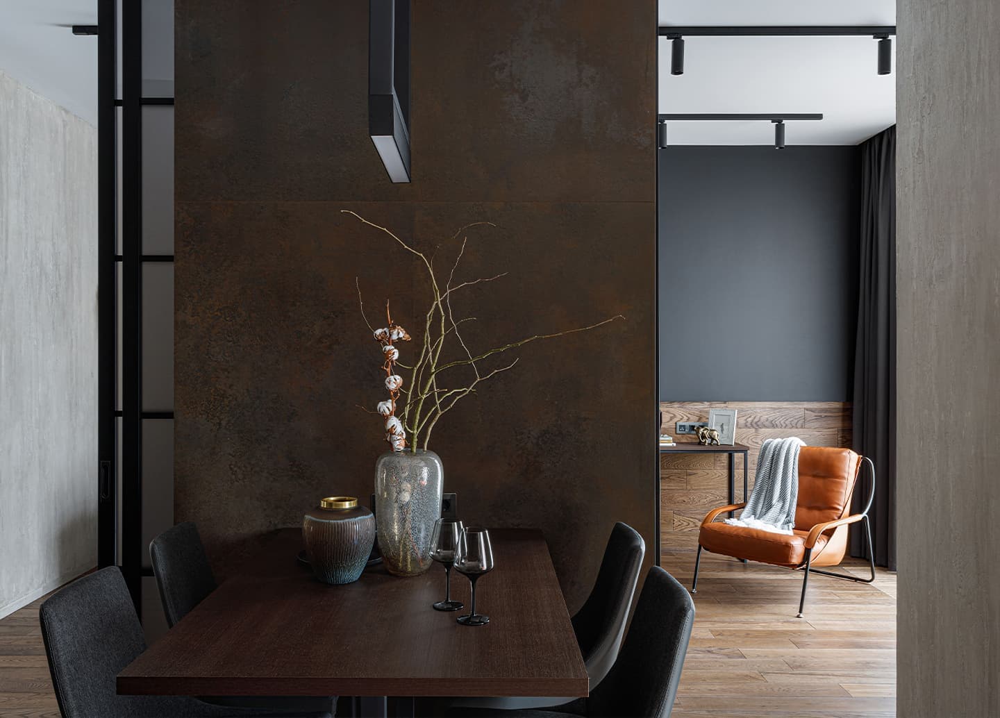 Игра пропорций и геометрии в интерьере квартиры с двумя гардеробными — проект Анны Доброковской