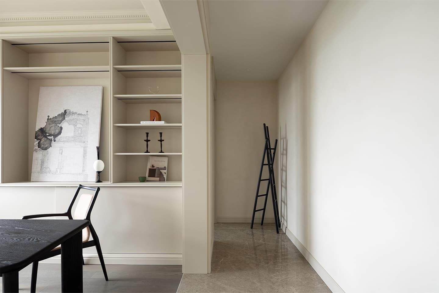 Баланс роскоши и простоты в интерьере китайских апартаментов — проект студии The Deduction