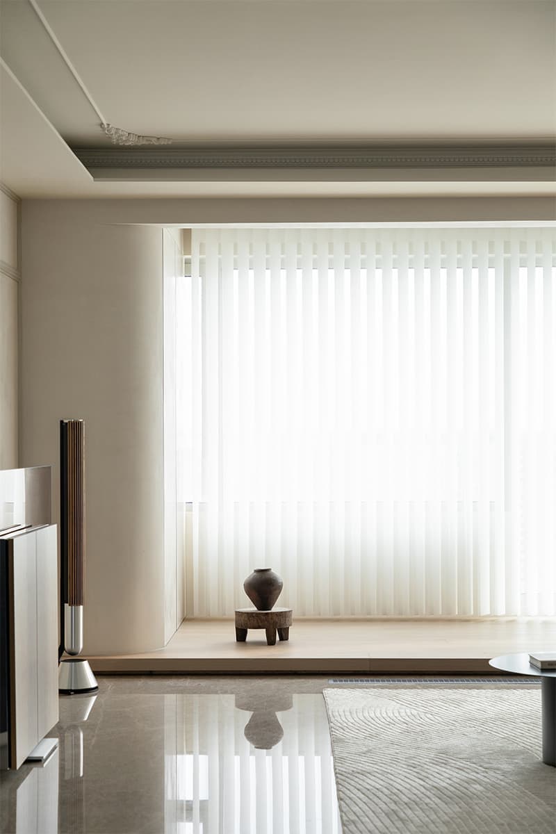 Баланс роскоши и простоты в интерьере китайских апартаментов — проект студии The Deduction