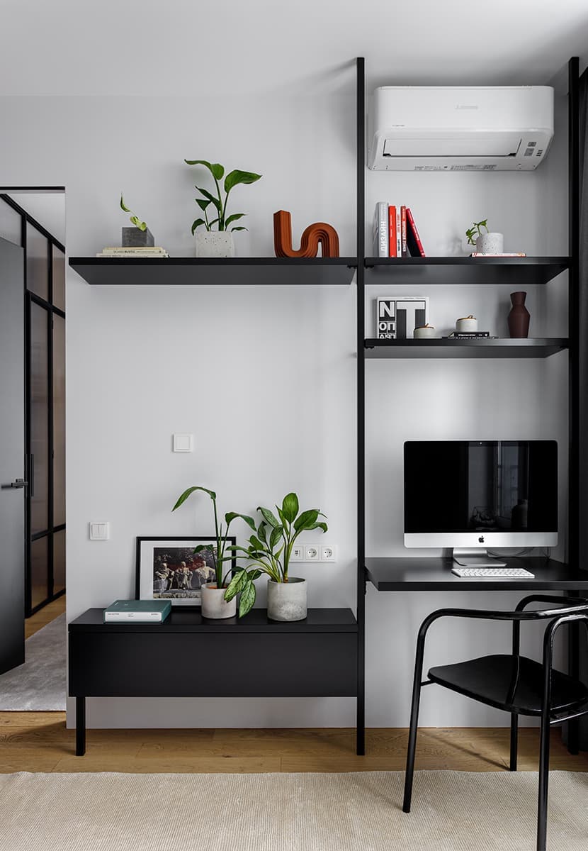 Обновленный интерьер квартиры с прямоугольной детской комнатой — проект студии DSGN HUB