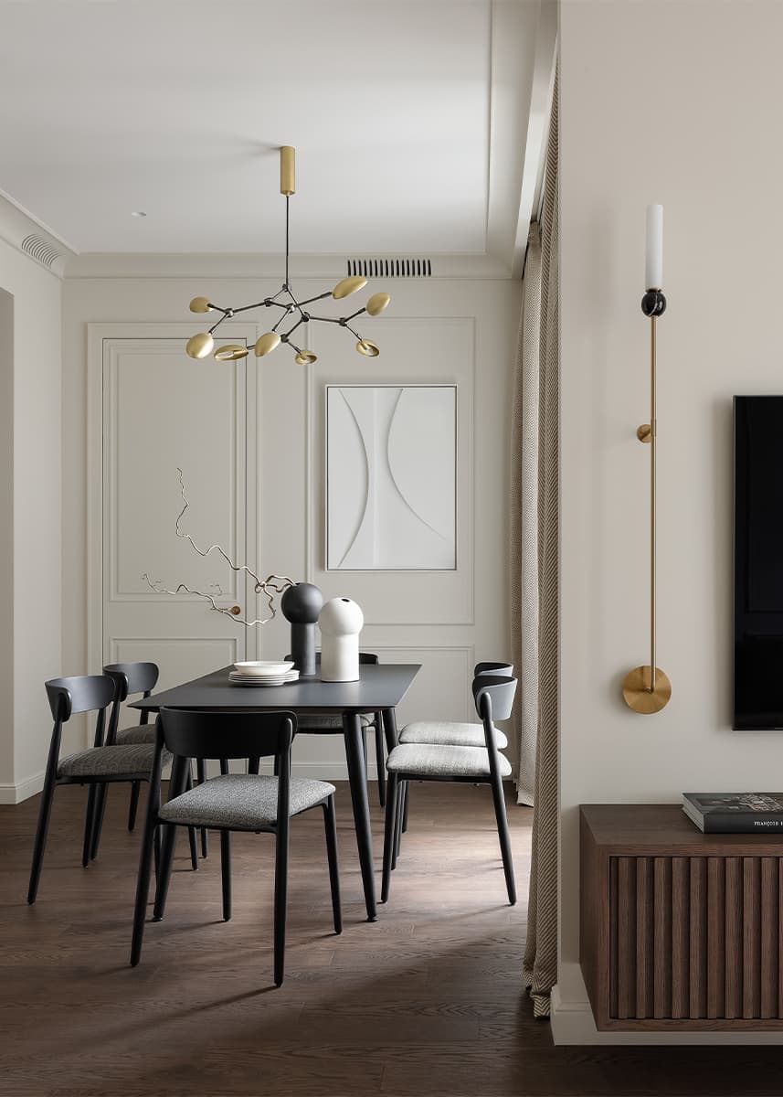 Умиротворенная палитра и элементы классического стиля в интерьере семейной квартиры — проект Аланы Кузнецовой