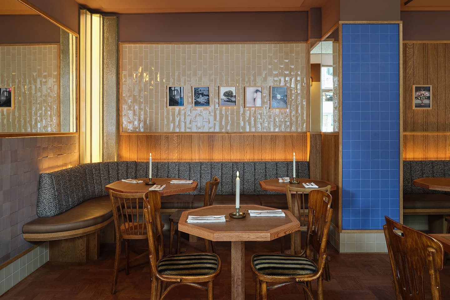 Ностальгический интерьер амстердамского бара — проект Studio Modijefsky