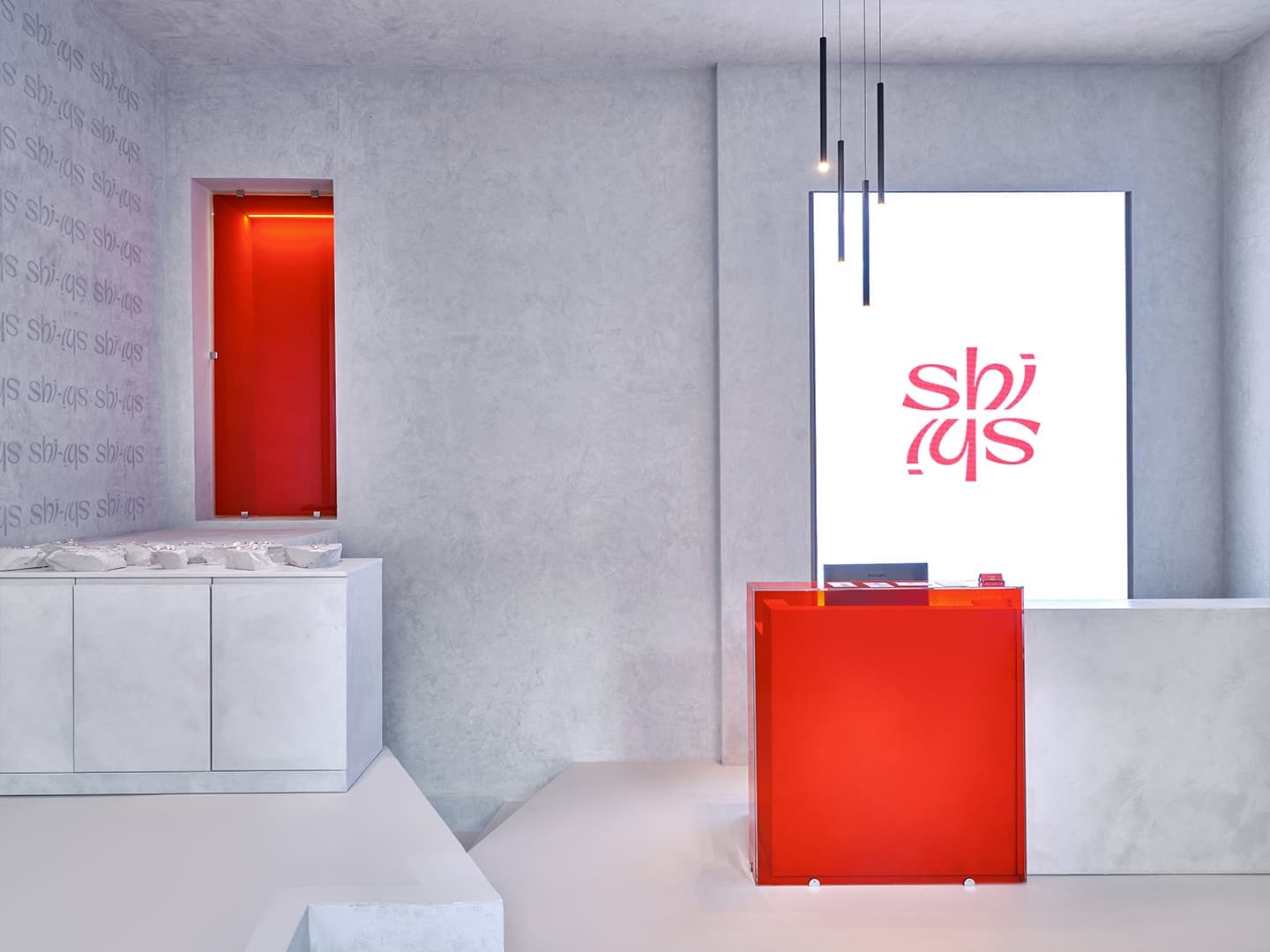 Футуристичный интерьер шоурума женской одежды – проект студии Bilbao Design